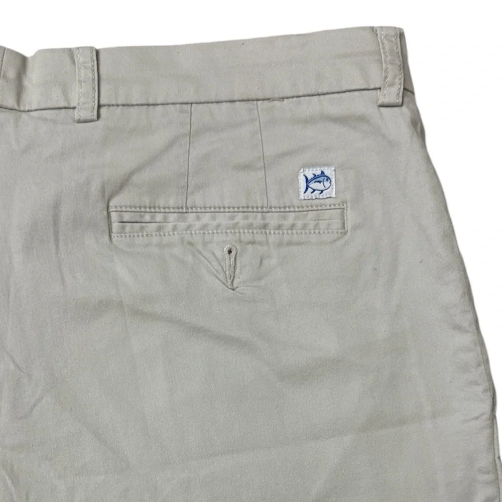 Southern Tide 8” Flat Front Men’s Shorts
